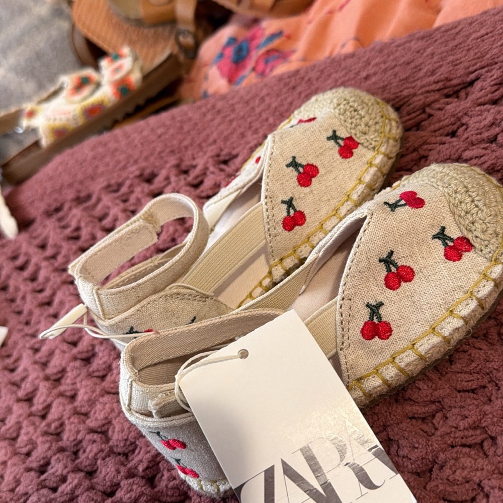 Zara Beige Canvas Espadrilles with Red Embroidery